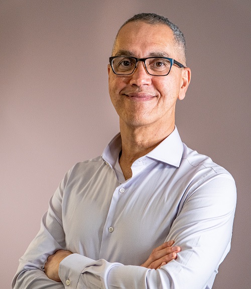 Foto profissional do Dr. Robson Barbosa de Miranda